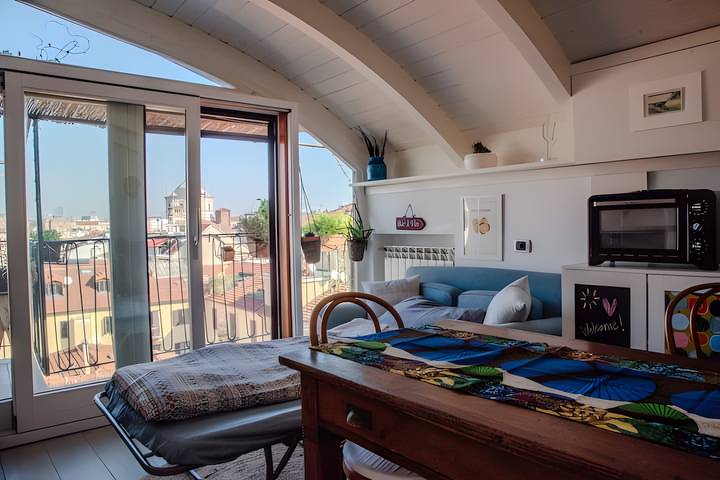 Entire apartment, Apartment 'Cozy Nest Milano' with Private Terrace, Wi-Fi and Air Conditioning in Milan, Milan Province