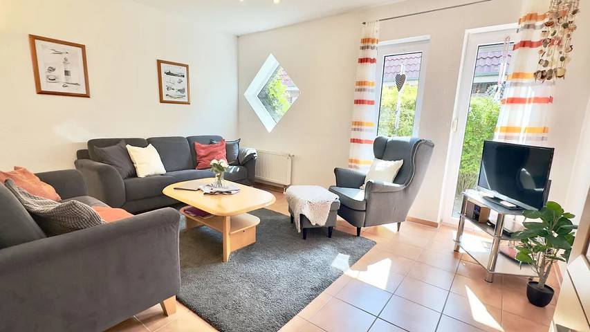 Ferienhaus für 5 Personen, mit Garten und Terrasse in Wittmund
