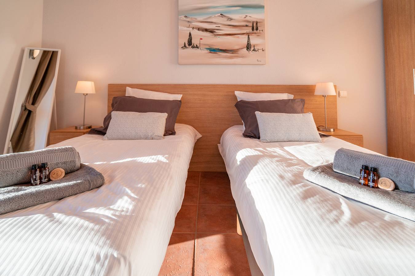 Villa France — Drei-Zimmer-Apartment +Hütte für acht Personen  in Saint-François-Longchamp, Le Grand Domaine
