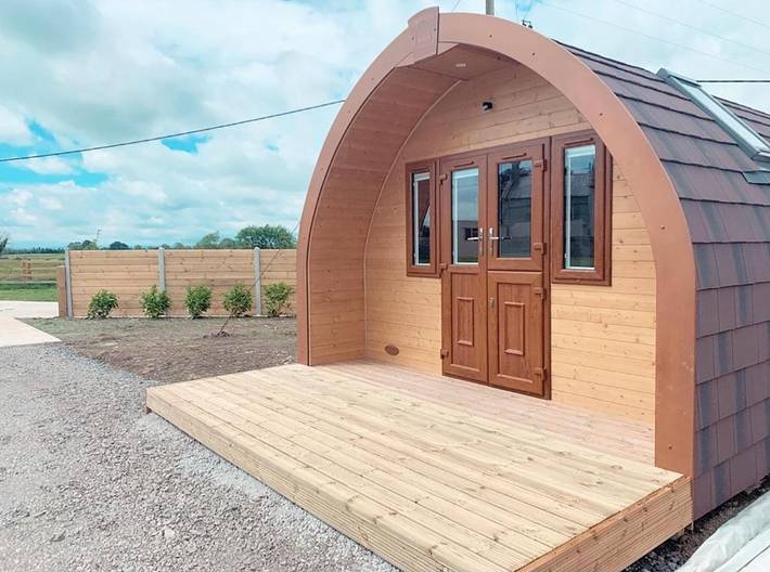 Camping for 3 people, with Terrace and Garden as well as View in Somerset