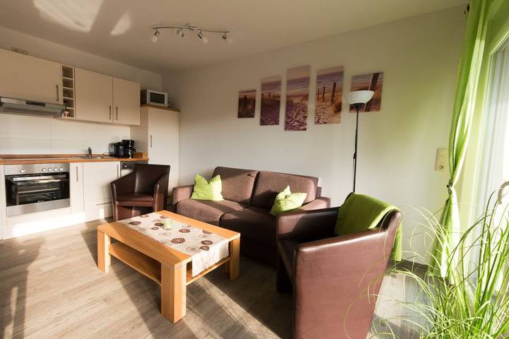 Ferienwohnung für 4 Personen, mit Terrasse und Garten in Norddeich
