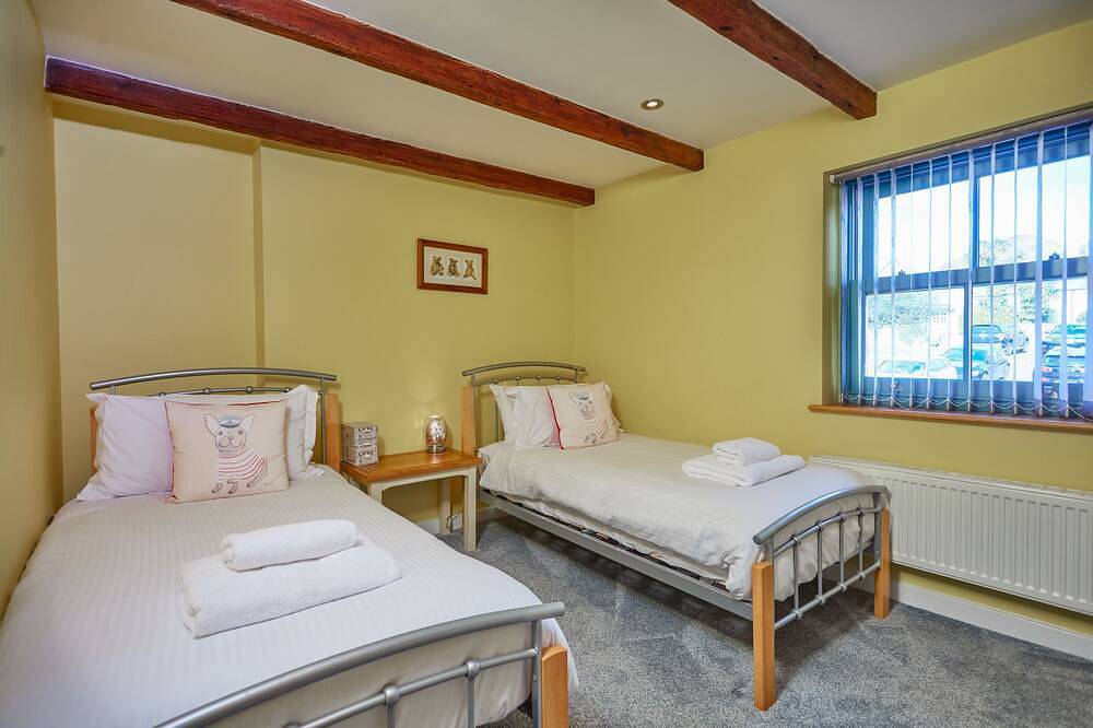 Entire apartment, The Old Smoke House is an attractive and well designed two bedroomed property in Charlestown, Cornwall