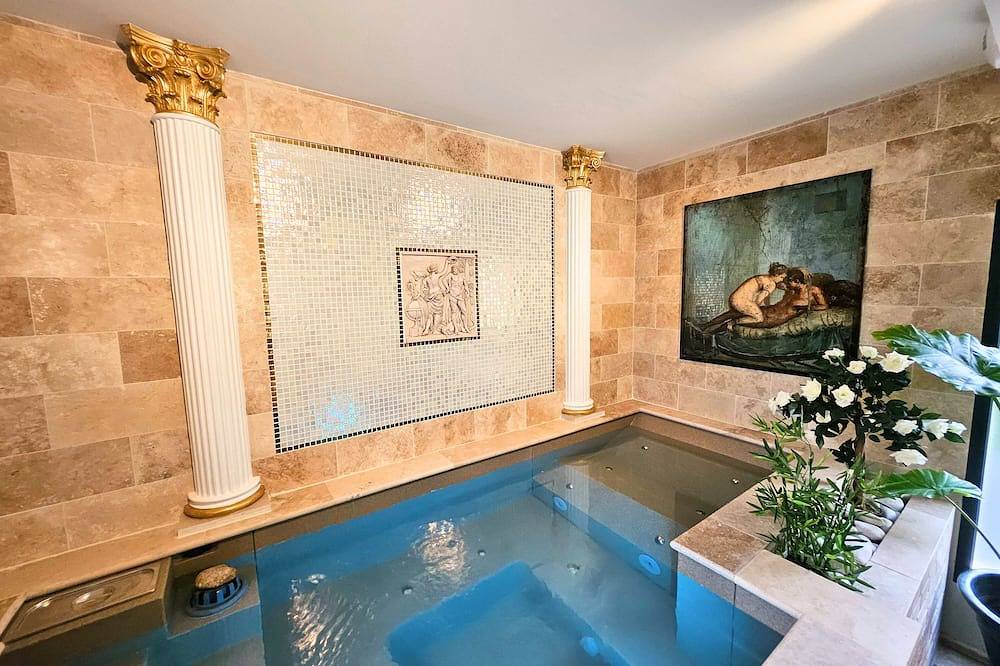 Secret House- La Villa Rom'Antiqua - Ancient immersive experience in Néfiach, Perpignan region