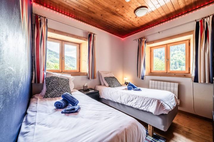 Holiday rental for 2 people, with Hot tub and Garden in France