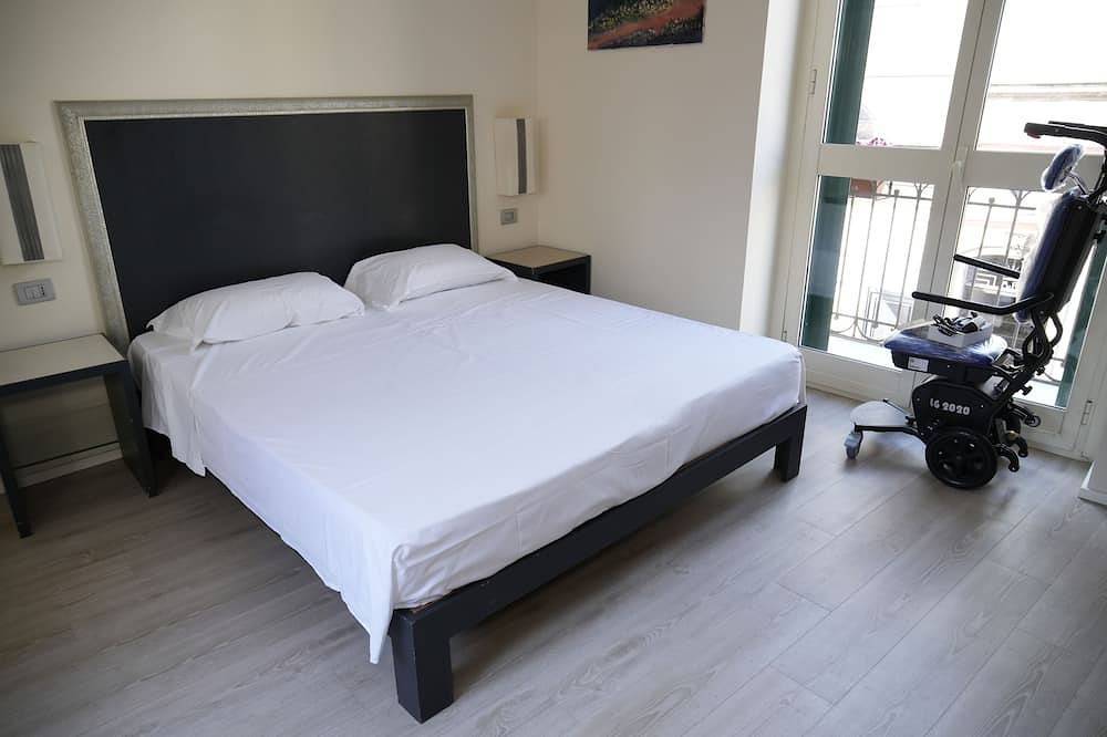 Viscuso House At Cyclops No. 5 in Aci Castello (Borgo), Aci Castello