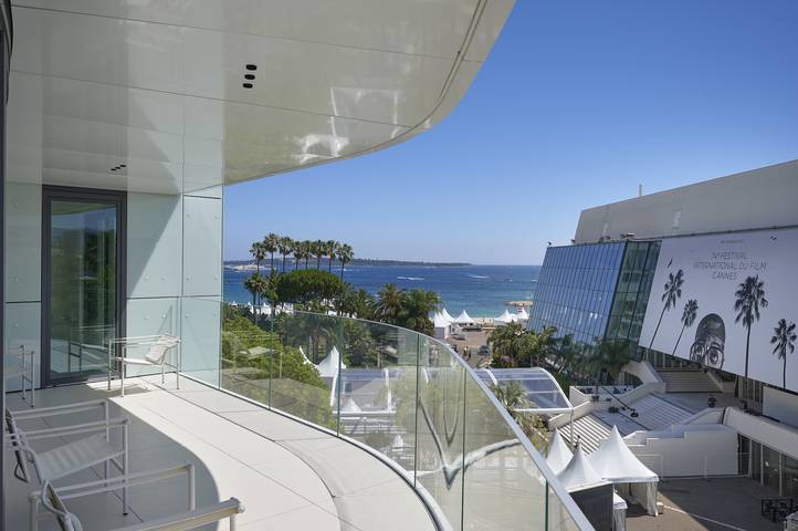 Gîte pour 6 personnes, avec Terrasse dans Palais Des Festivals Et Des Congres