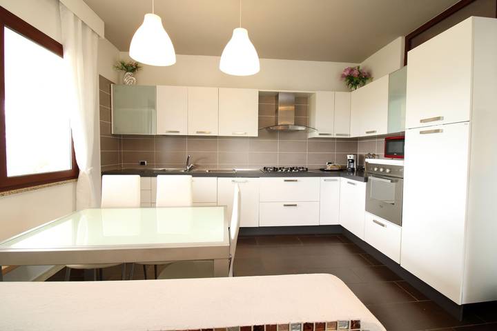 Ferienhaus für 9 Personen, mit Terrasse und Garten in Siniscola - 3