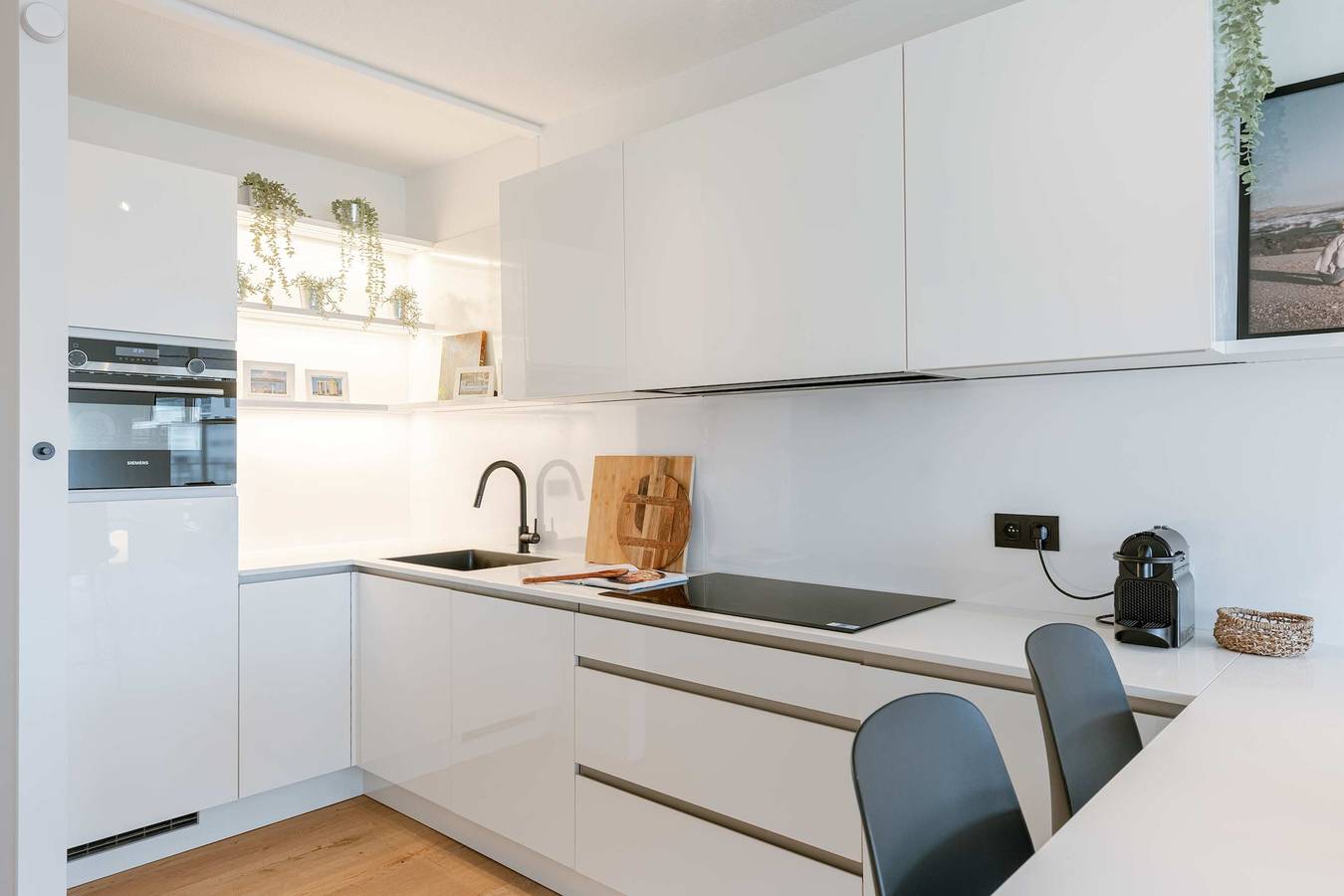 Ganze Wohnung, Bright Modern Apartment with Sea Views in Nieuwpoort, Belgische Küste