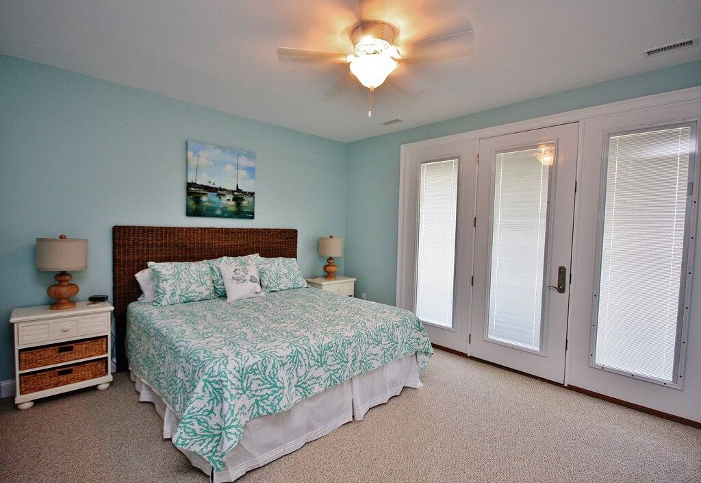 16 Br / 18 Bad, 60 Personen Oceanfront mit Pool / Aufzug! 2068 New River Inlet Rd in North Topsail Beach, Camp Lejeune