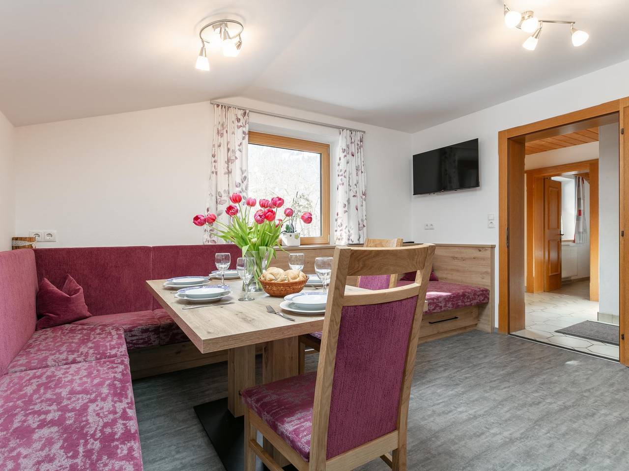 Großes Ferienhaus direkt an der Talabfahrt in Hopfgarten im Brixental, Kaisergebirge