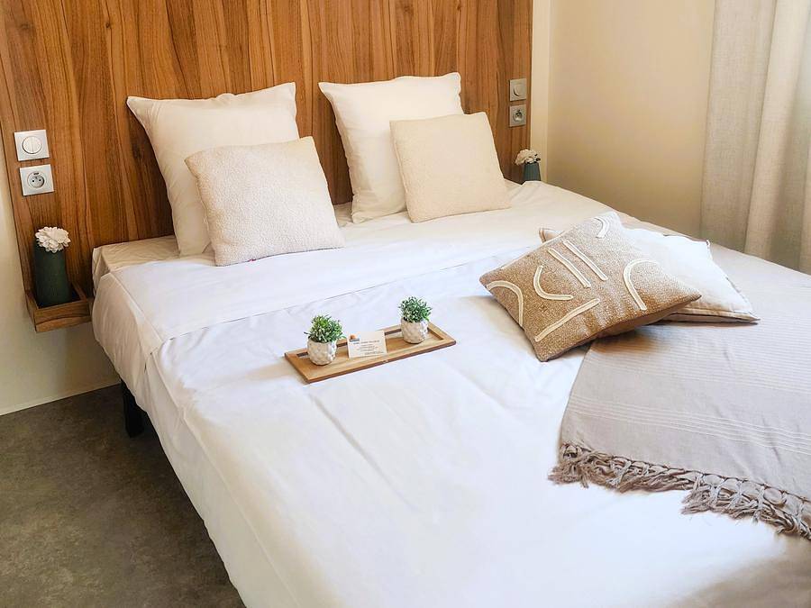 Tour Opérateur sur camping 5* à Port Grimaud - Mobilhome 4 personnes - Salins 2 chambres in Grimaud, Côte méditerranéenne (France)