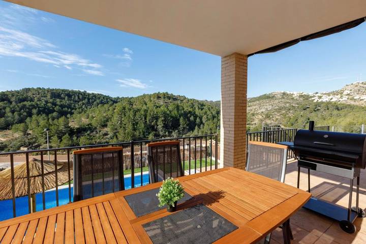 Casa rural para 6 personas, con Balcón y Terraza además de Jardín y Piscina en Gata de Gorgos