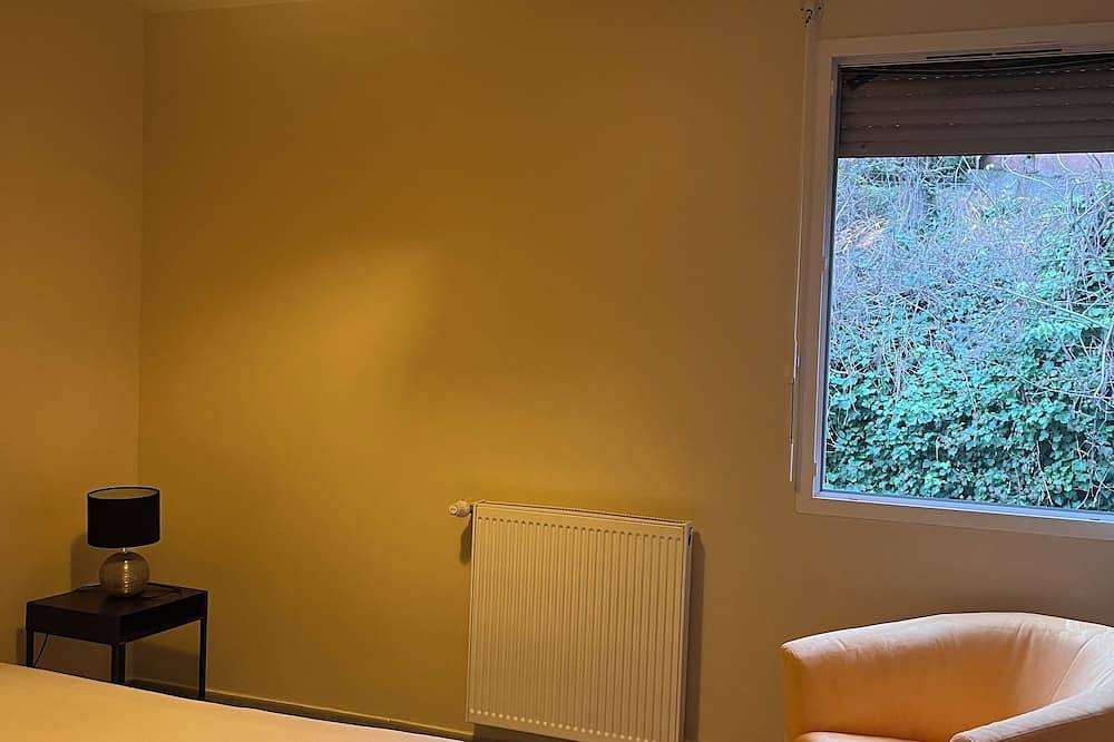 Entire apartment, Apartment near park, spa, casino. Free parking. in Vals-les-Bains, Parc naturel régional des Monts d'Ardèche