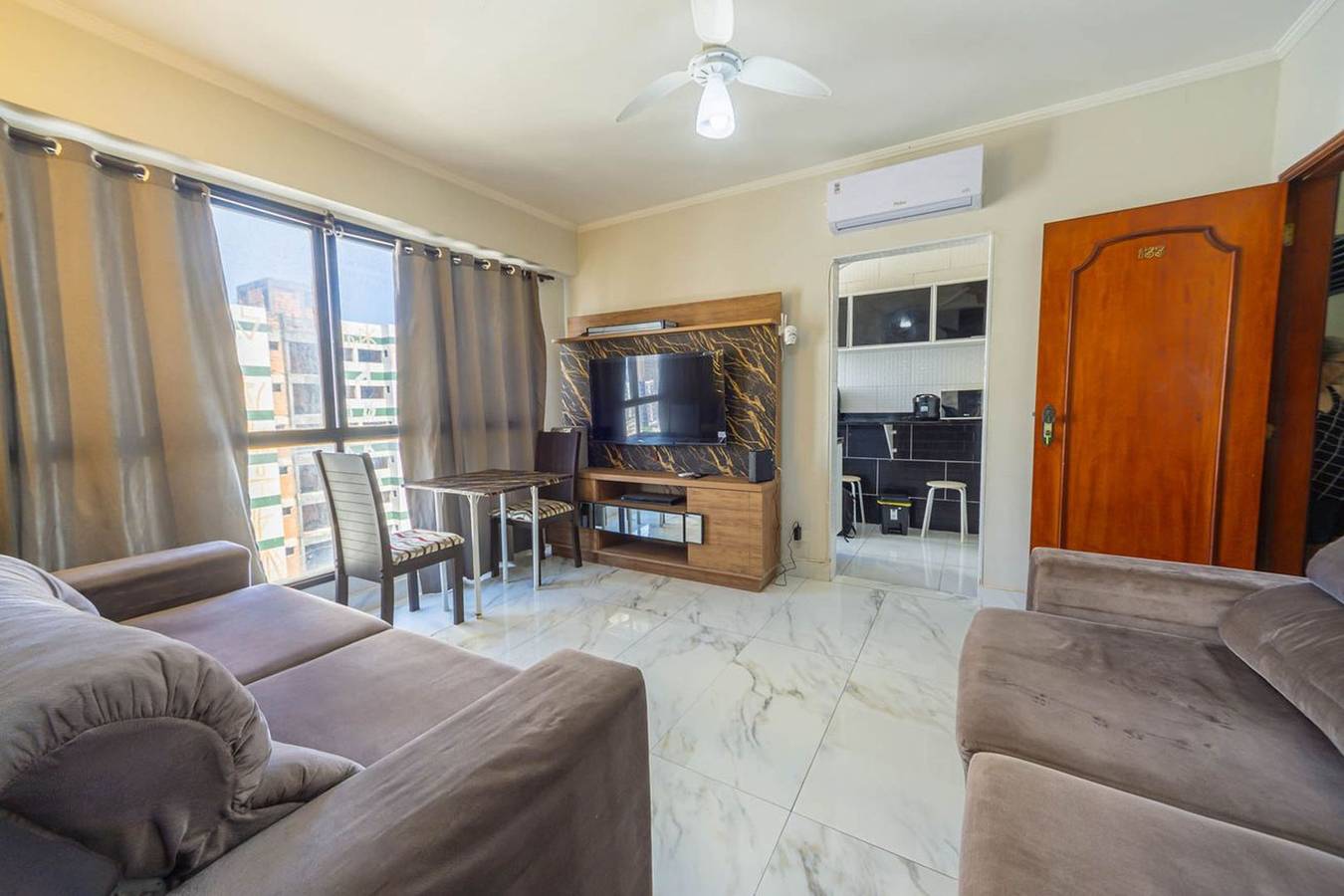 Apartamento entero, Apto Pet Friendly Beira-mar c Garagem no Boqueirão in Guilhermina, Praia Grande