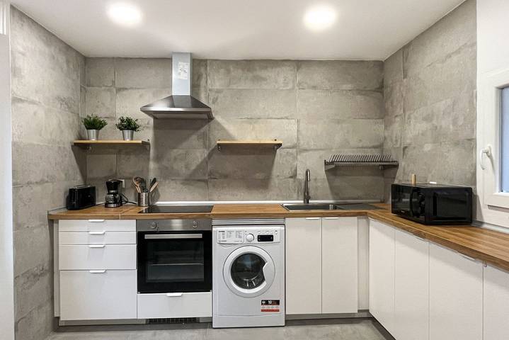Apartamento entero, 625A apartamento 5 dormitorios con 5 baños in Oviedo, Cordillera Cantábrica