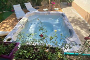 Cottage pour 2 personnes, avec jacuzzi et jardin à Draguignan