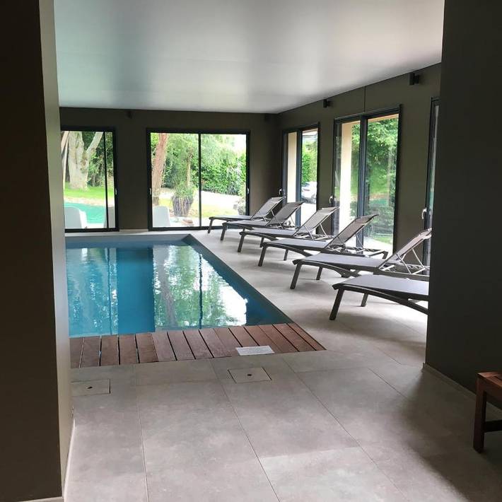 Hôtel pour 2 personnes, avec sauna ainsi que terrasse et piscine à La Rivière-Saint-Sauveur - 2