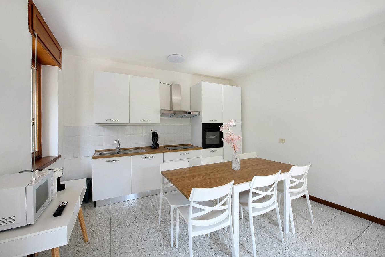 Appartamento intero, Appartamento 'Diamante' con Vista Montagna, Piscina Condominiale e Wi-Fi in Vobarno, Prealpi Gardesane