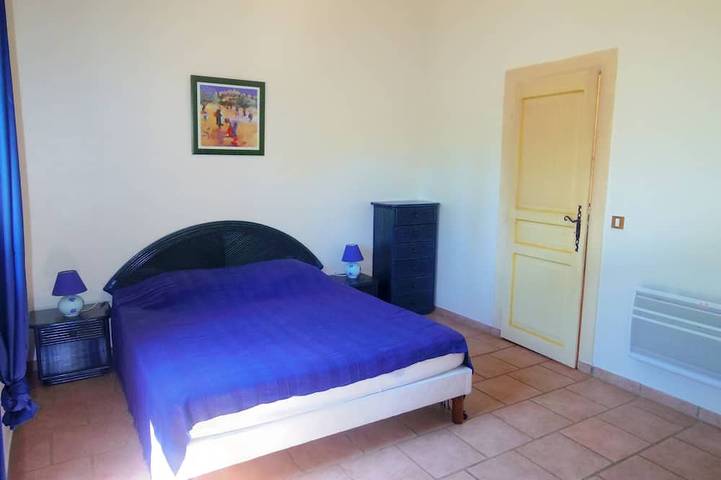 Location de vacances pour 15 personnes, avec jacuzzi et jardin, animaux acceptés à Gargas - 4