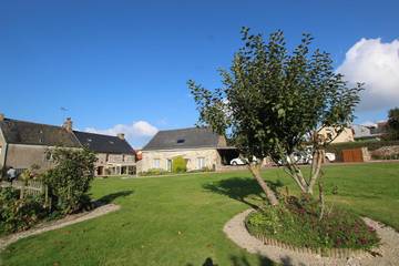 Gîte pour 4 personnes, avec jardin ainsi que terrasse et sauna à Baubigny