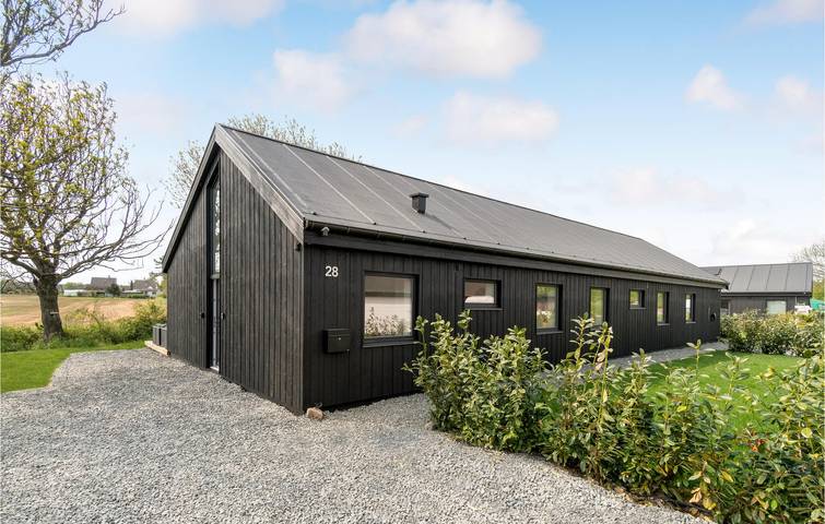 Luxus-Ferienhaus für 14 Personen, mit Terrasse und Garten sowie Pool und Sauna auf Bornholm