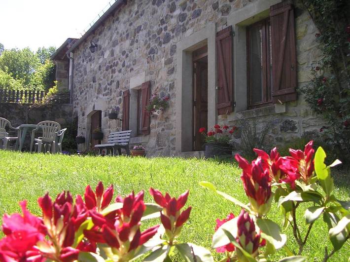 Location de vacances pour 5 personnes, avec vue et jardin à Menet - 2