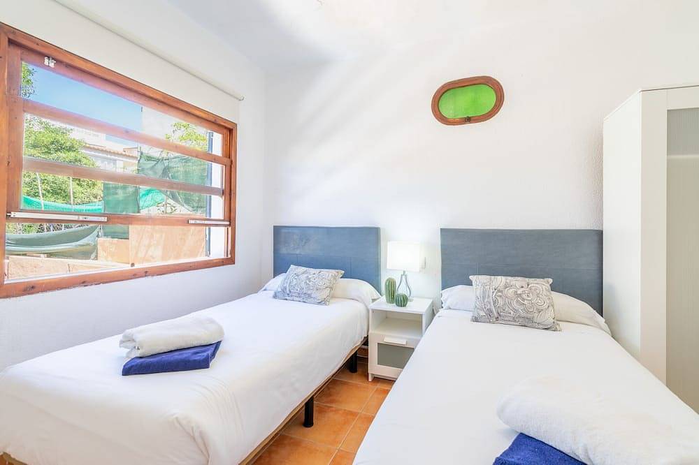 Llinya 7 - with private swimming pool in Can Pastilla, Palma