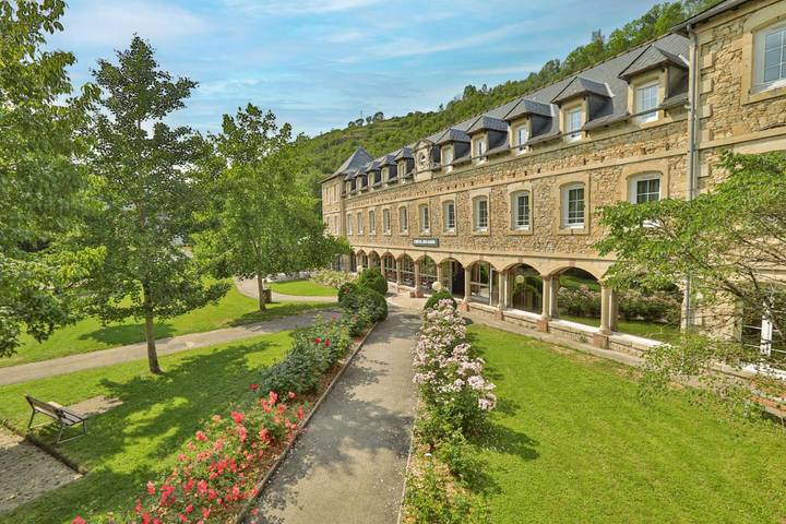 Hôtel pour 2 personnes, avec piscine ainsi que jardin et terrasse