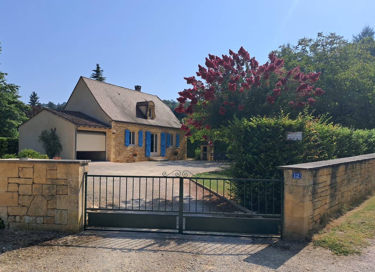 5 km de Sarlat, maison sur parc clos in Carsac-Aillac, Périgord Noir