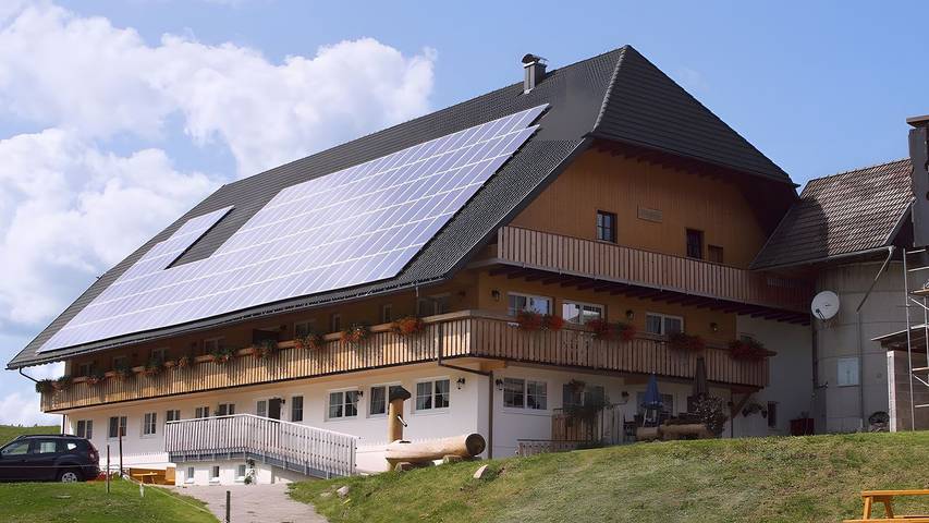 Ferienwohnung für 4 Personen, mit Garten, kinderfreundlich in Furtwangen