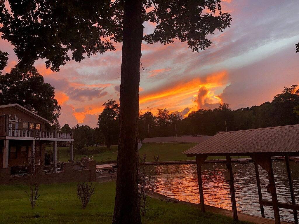 Rv Site-Lake Hamilton-Space B in Ouachita National Forest