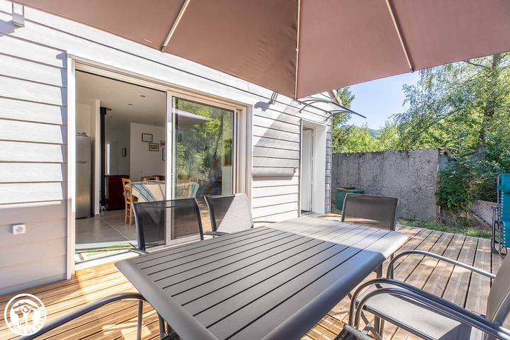 Gîte pour 6 personnes, avec Terrasse ainsi que Jardin et Vue dans Gare De La Bourboule - 2