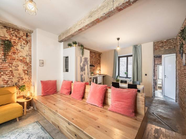 Appartement entier, Appartements industriels | 2 chambres | Ns | Internet | in Anvers, Région d'Anvers