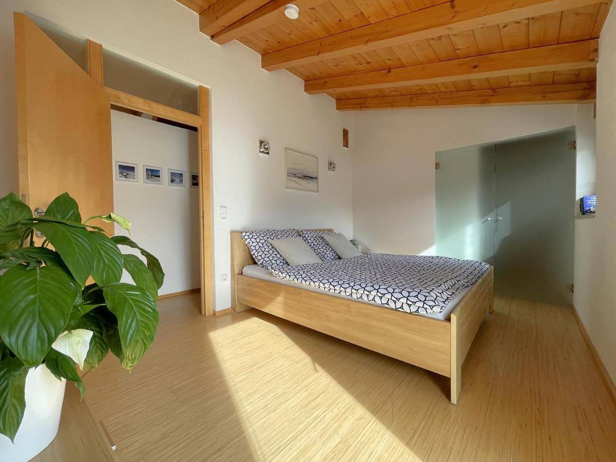 Ganze Wohnung, Bergblick rundum Zirl by Base&Beyond in Zirl, Innsbruck Land