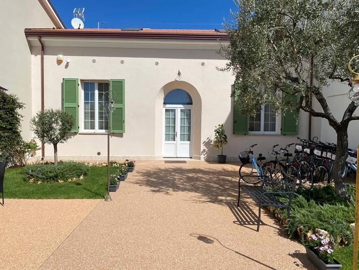 Chambre d’hôte pour 2 personnes, avec Terrasse et Jardin à Carrare