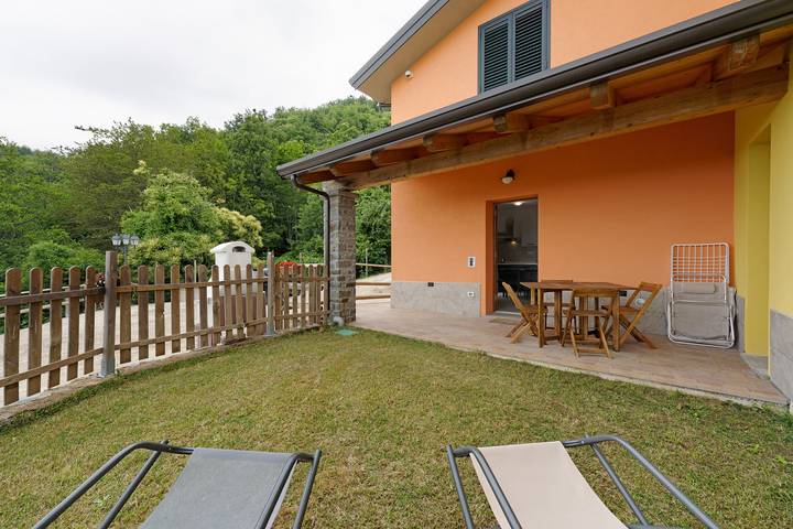 Apartamento para 4 personas, con jardín en Liguria