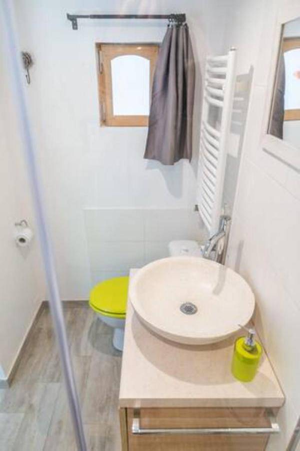 Gîte pour 6 personnes, avec terrasse et jardin à Gerzat - 4