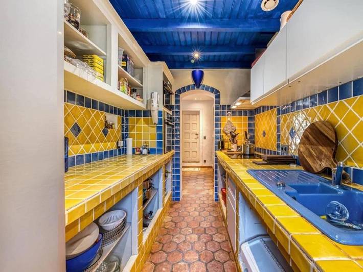 Location de vacances pour 10 personnes, avec terrasse ainsi que piscine et jardin à La Môle - 4