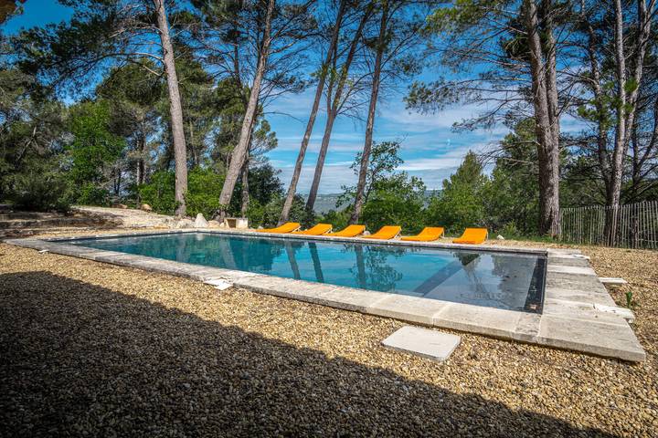 Stunning panoramic views and heated pool in Roussillon in Rosellón, Parque natural regional del Luberon