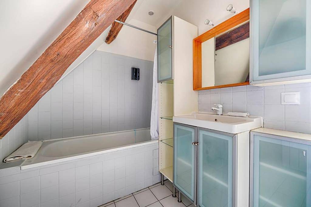 Appartement entier, Welcome to Chic Duplex in Wissous, Essonne