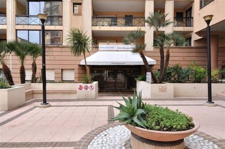 Gîte pour 6 personnes, avec Balcon et Terrasse ainsi que Jardin et Bassin pour enfant dans Gare Du Bosquet