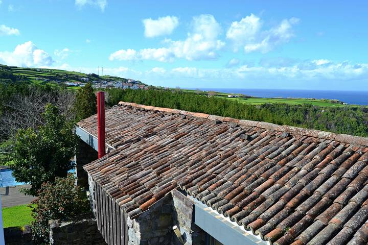 Casa rural para 6 personas, con vistas al mar y vistas además de jardín y terraza en Azores - 3