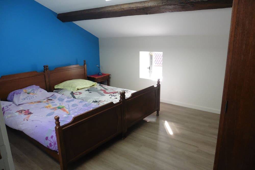 Ganze Wohnung, Cosy, quiet apartment in Saint-Martin-Belle-Roche, Mâcon und Umgebung