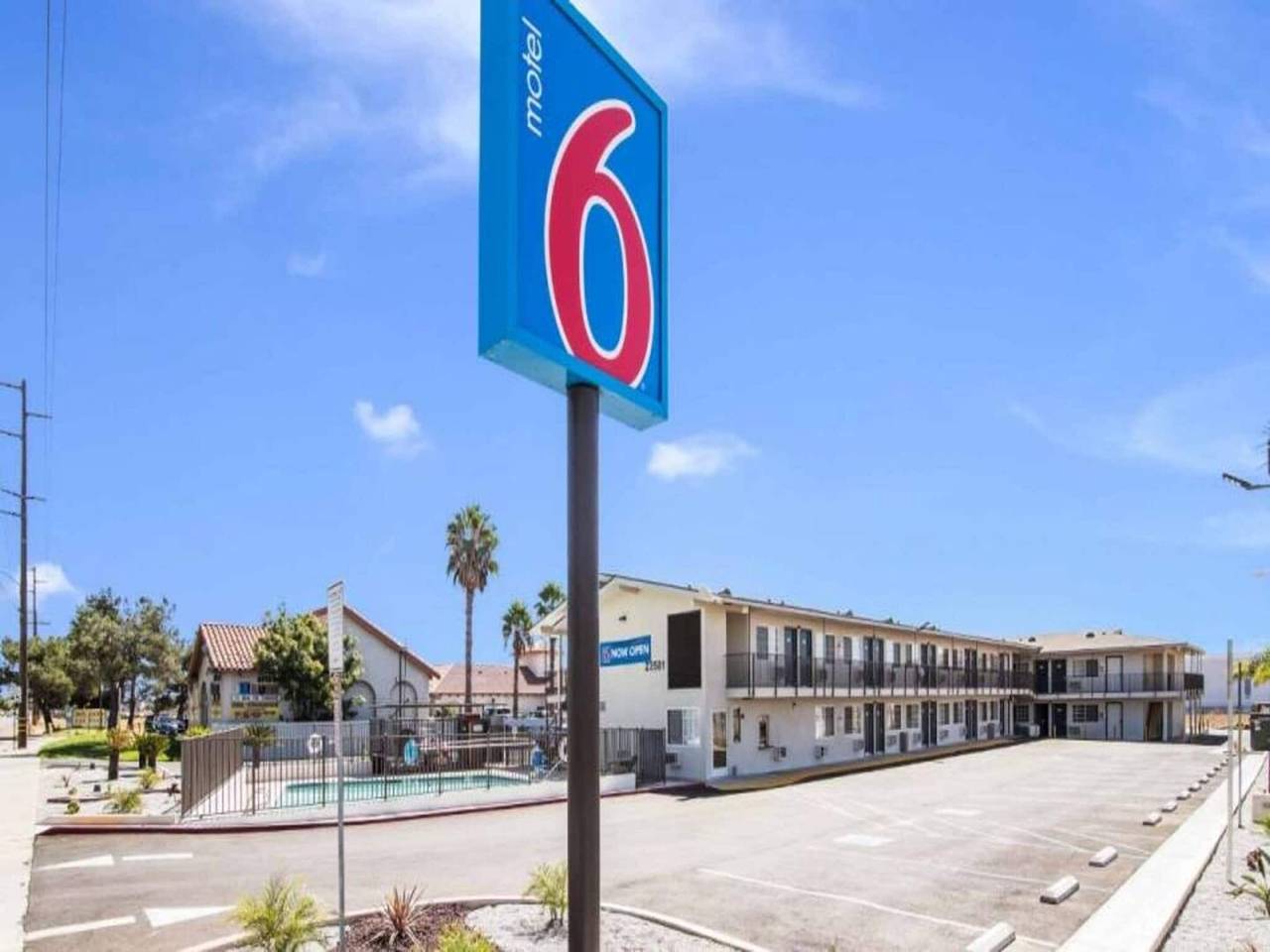 Apartamento entero, 1 cama doble | Accesorios para móviles | Bañera | Nsmk | Microondas in Moreno Valley (California), Riverside County