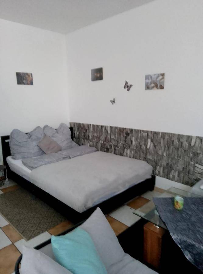 Ganze Wohnung, One-Bedroom Apartment in Saarlouis, Mosel-Saar