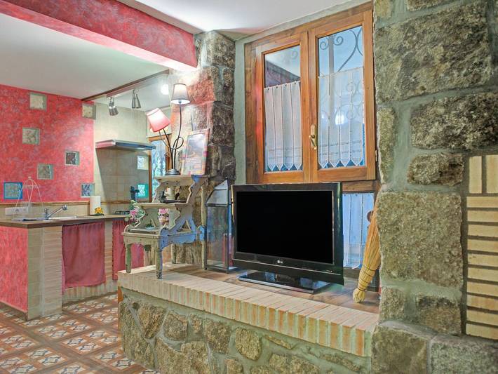 Chalet para 3 personas, con Jacuzzi y Jardín además de Piscina y Sauna en Sierra de Guadarrama - 4