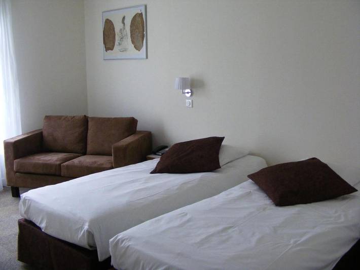 Hôtel pour 4 personnes, avec terrasse et piscine
