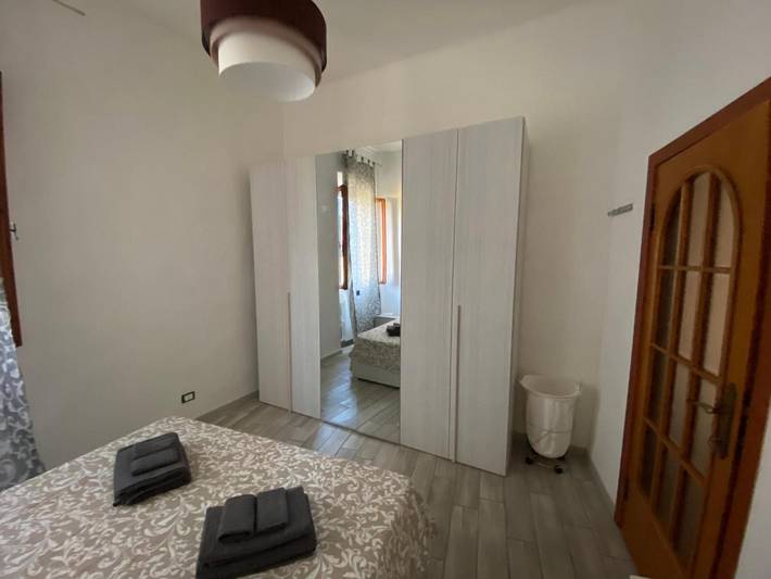 Apartamento entero, Apartamento CasaNati, cerca del puerto con balcón y wifi in Livorno, Costa Etrusca