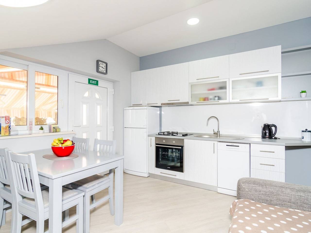 Apartamento entero, Apartments Donita - Standard Two Bedroom Apartment with Balcony and Sea View in Slano, Condado de Dubrovnik-Neretva