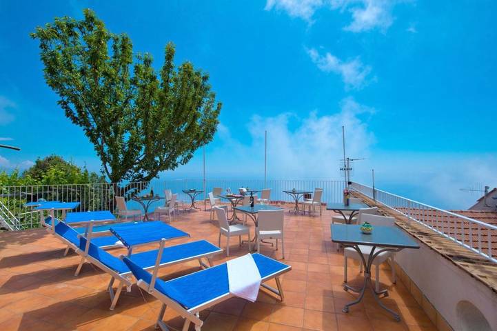 B&b per 4 persone, con Balcone e Terrazza nonché Giardino e Piscina per bambini a Furore